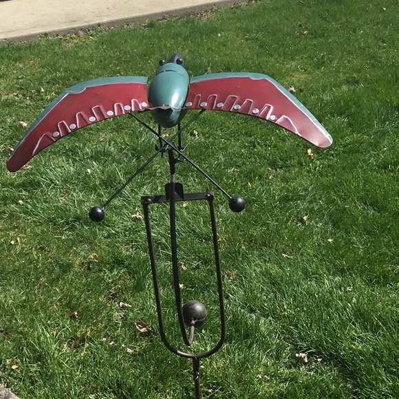 Garden Rocking Bird - Picture 4 of 4